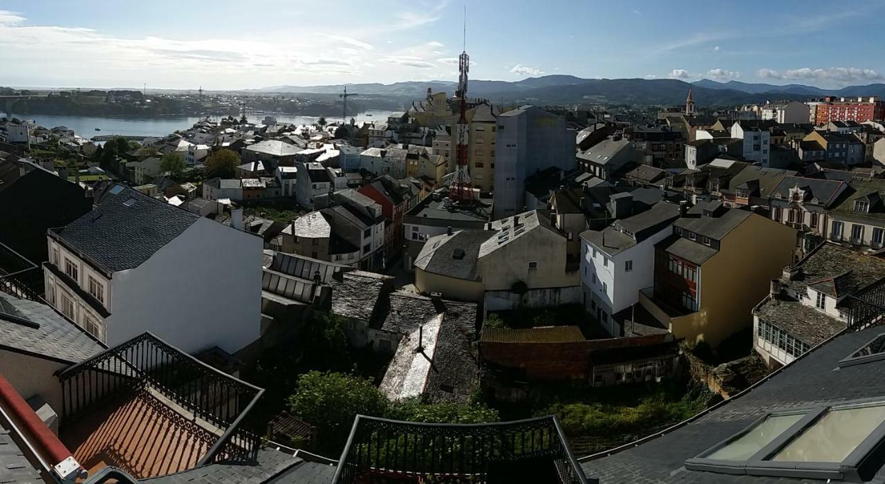 Atico Centrico Con Piscina Comunitaria Daire Ribadeo Dış mekan fotoğraf