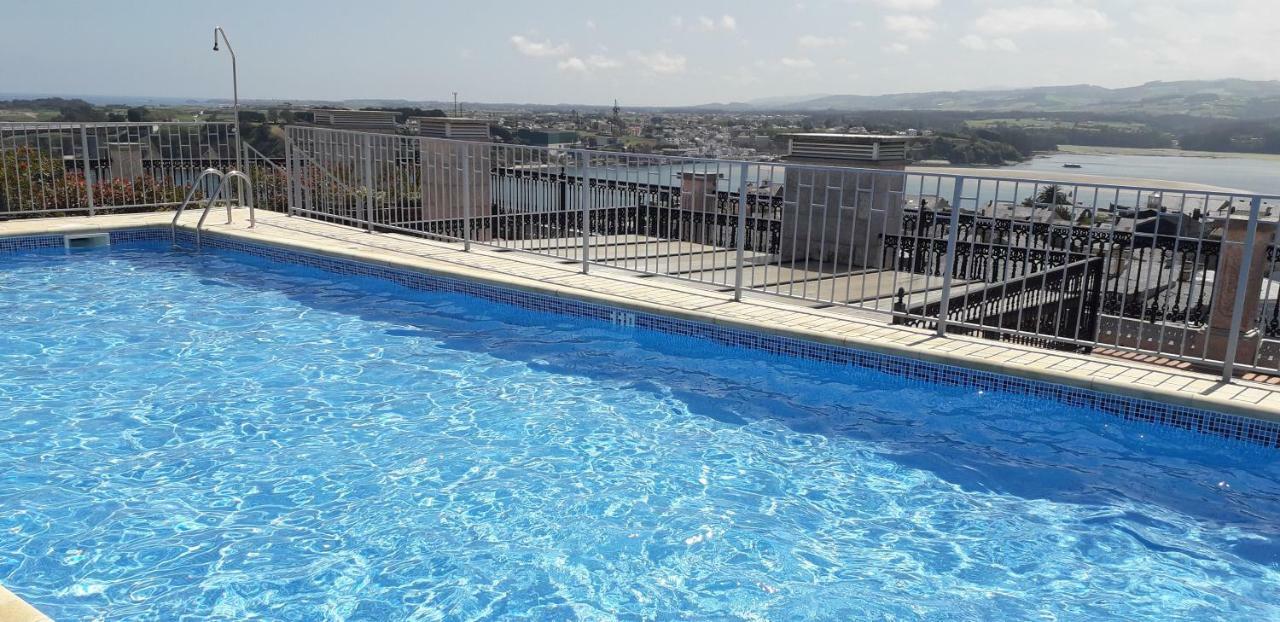 Atico Centrico Con Piscina Comunitaria Daire Ribadeo Dış mekan fotoğraf